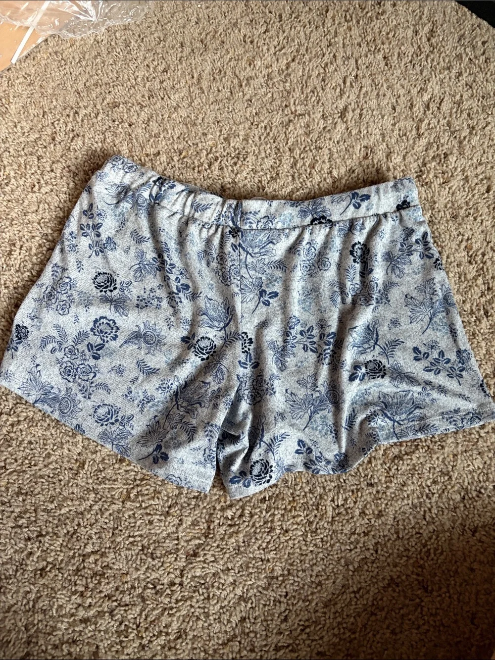 Lucky Brand light gray